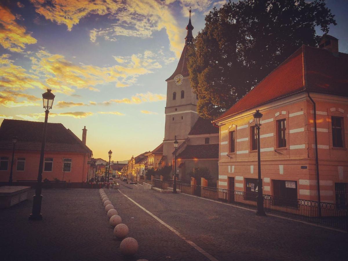 Victoria Gasthaus Rasnov - Charming Vacation House In Rasnov ภายนอก รูปภาพ