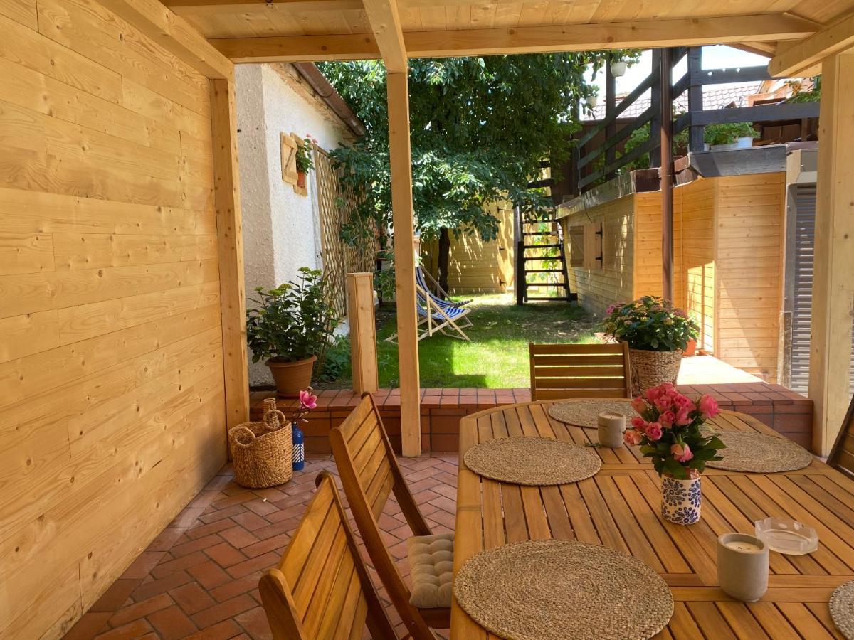 Victoria Gasthaus Rasnov - Charming Vacation House In Rasnov ภายนอก รูปภาพ