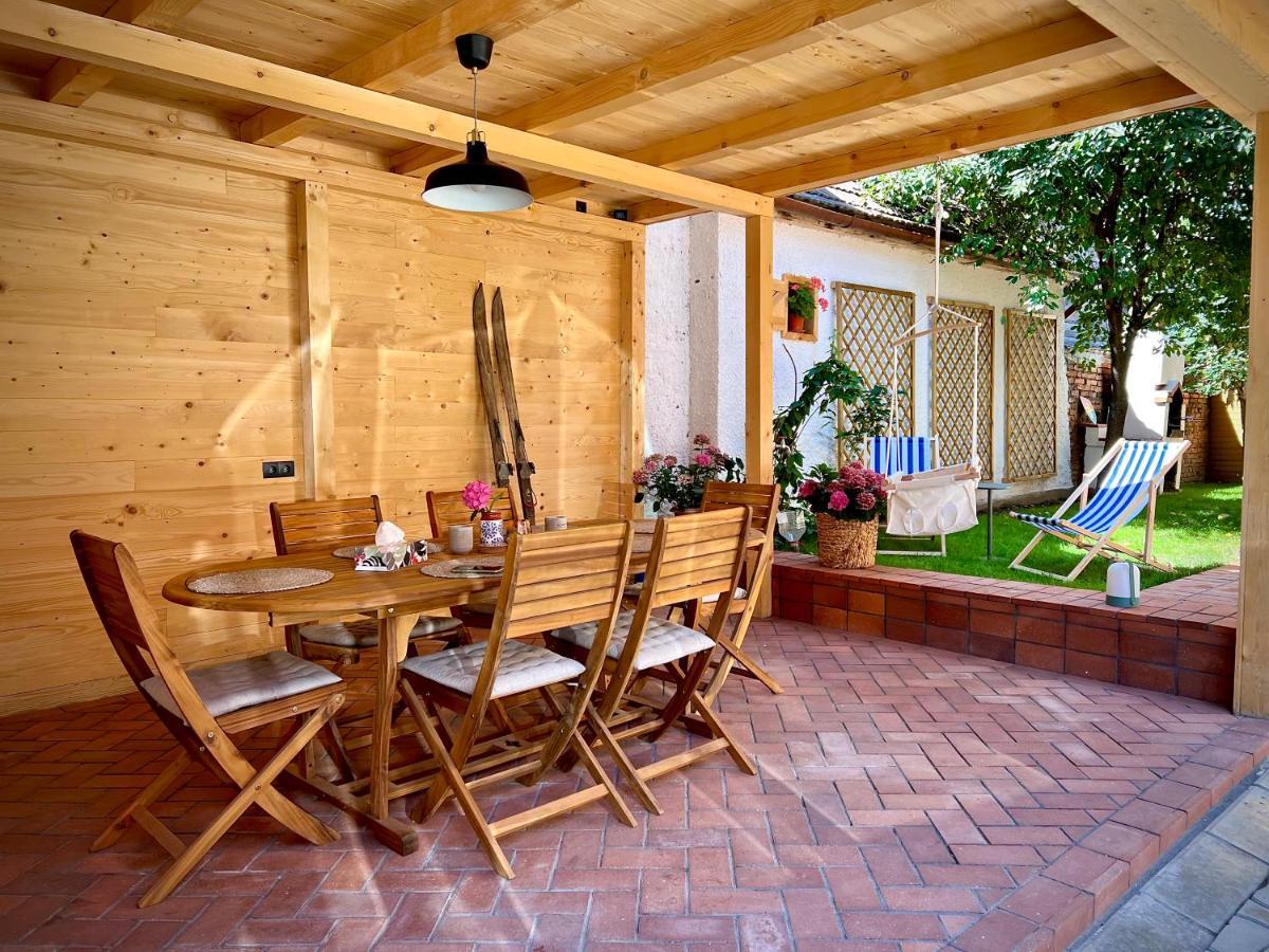 Victoria Gasthaus Rasnov - Charming Vacation House In Rasnov ภายนอก รูปภาพ