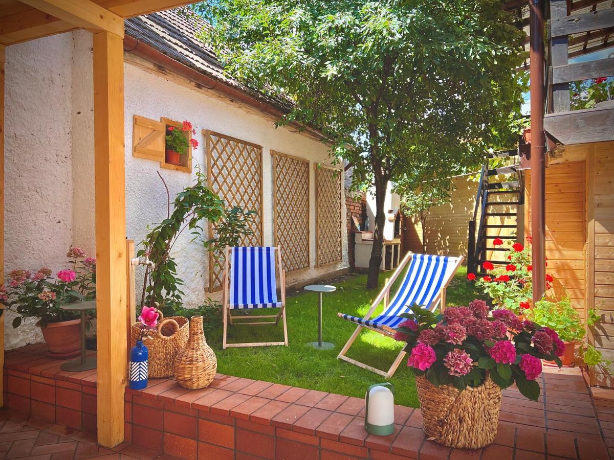 Victoria Gasthaus Rasnov - Charming Vacation House In Rasnov ภายนอก รูปภาพ