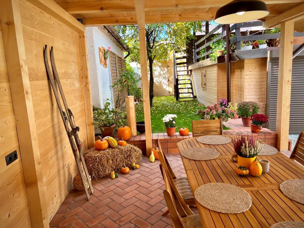 Victoria Gasthaus Rasnov - Charming Vacation House In Rasnov ภายนอก รูปภาพ